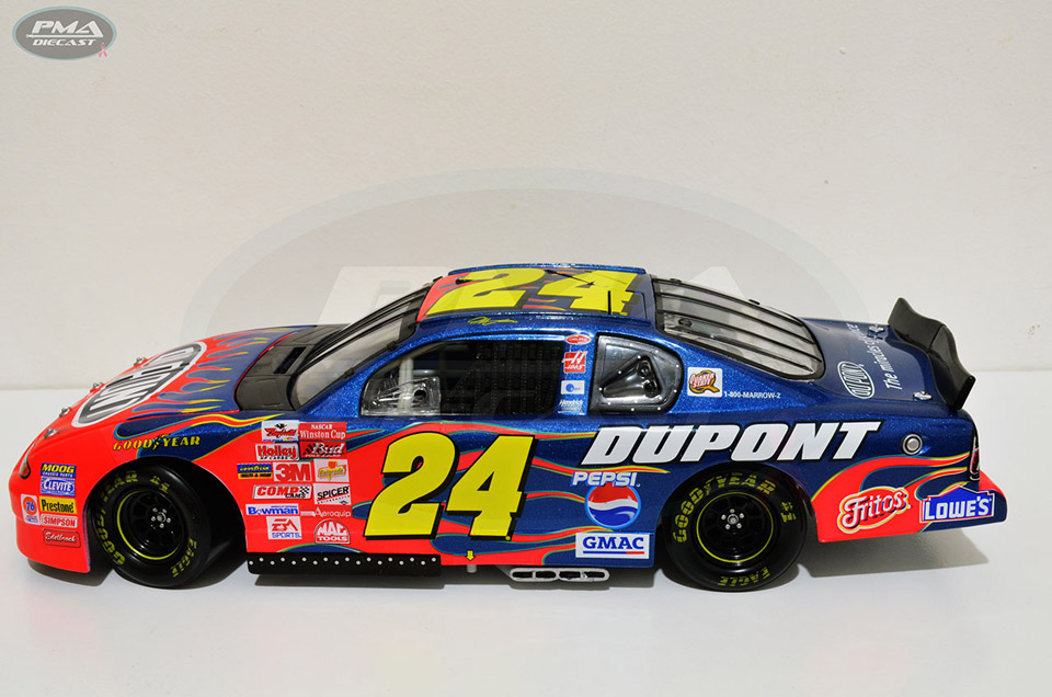 JEFF GORDON 2001 HENDRICK MOTORSPORT CHEVROLET MONTE CARLO 1:18